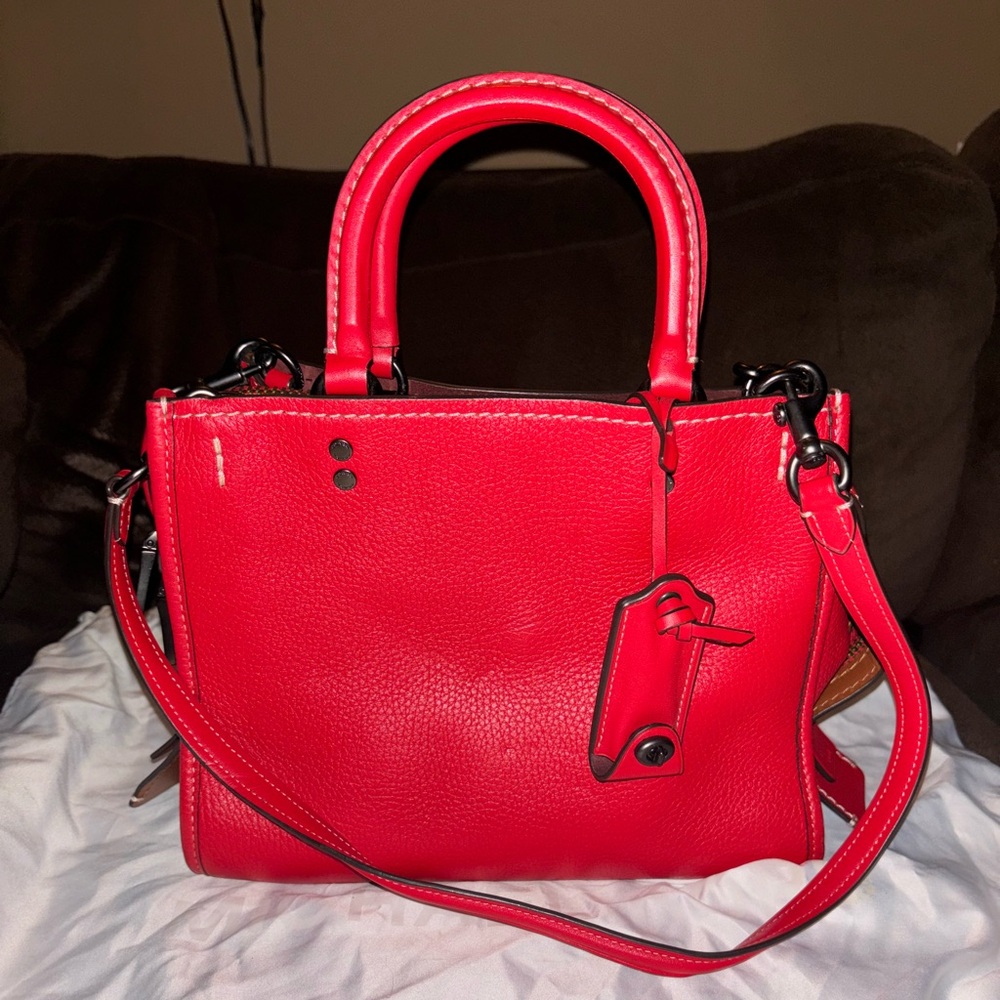 Coach Rogue 25 beautiful red.